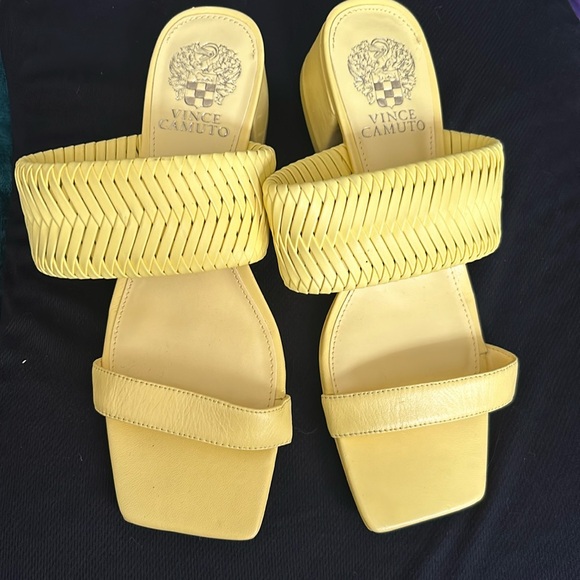 Vince Camuto Shoes - Vince Camuto size 8 yellow sandals